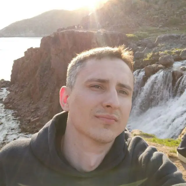 Олег Домаренко