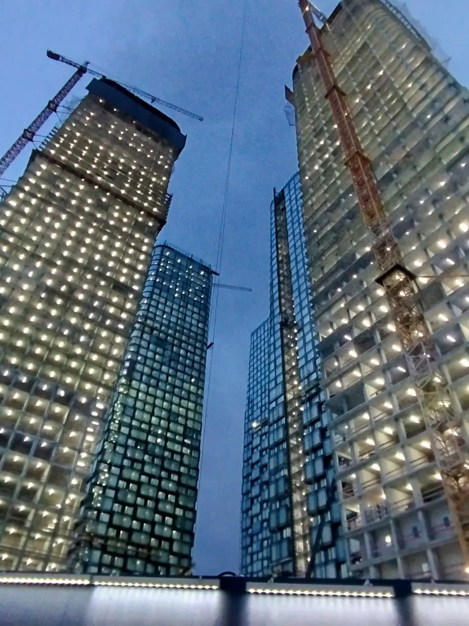 Прикольная фишка: если сейчас купить квартиру в Москве по беспррцентной рассрочке от застройщика, то платеж будет в районе 60 000 рублей в месяц, а это дешевле аренды еще и без переплаты как в ипотеке | Сетка — социальная сеть от hh.ru