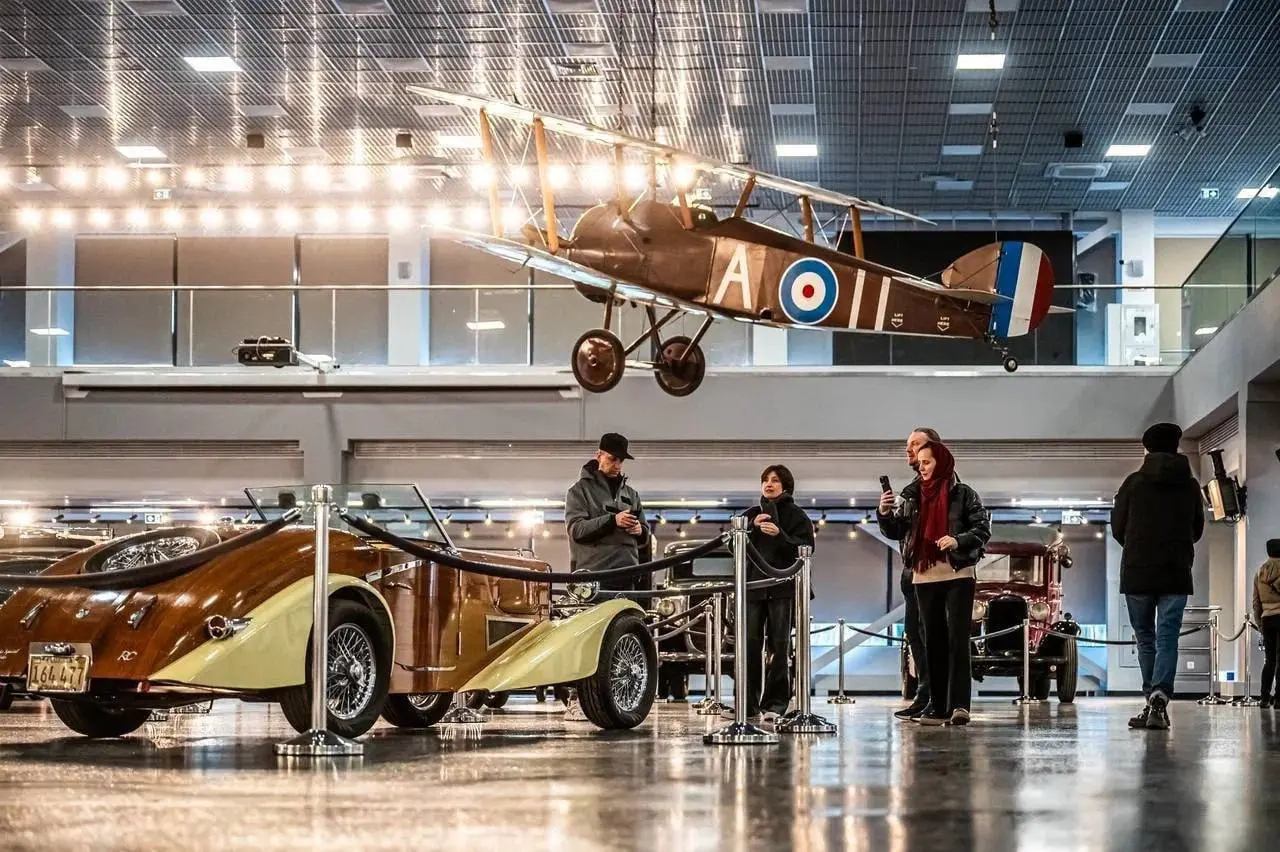 🏎️ В кинопарке «Москино» пройдёт выставка ретро-техники
31 января — 1 февраля, 11:00–19:00
На площадке представят более 50 раритетных автомобилей — от знаковых машин советской эпохи до культовых заруб... | Сетка — социальная сеть от hh.ru