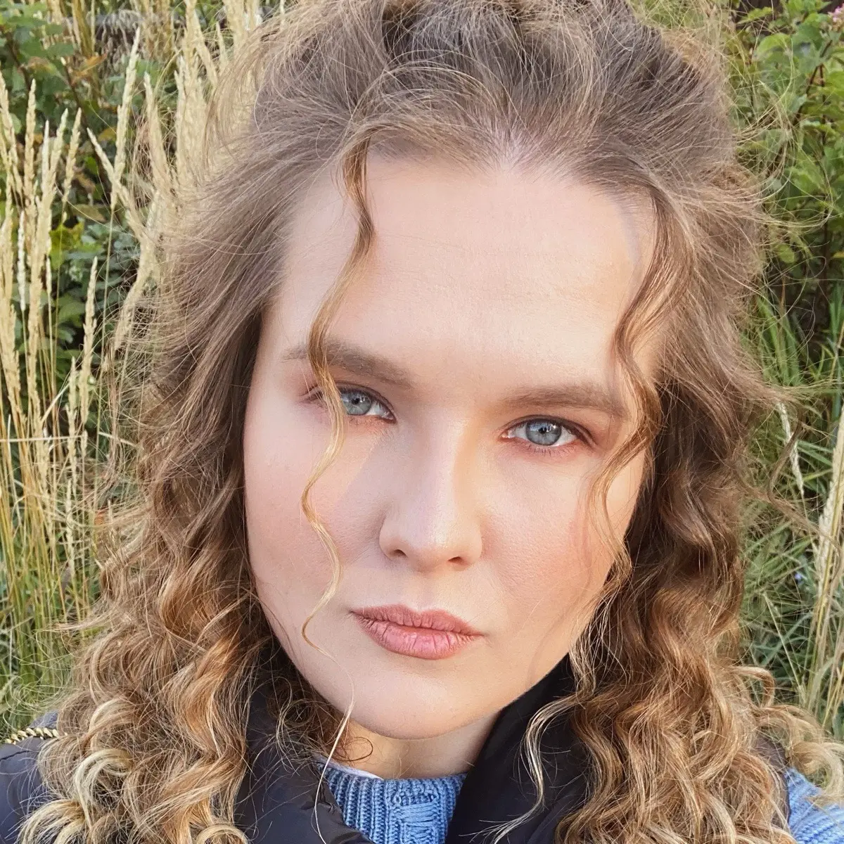 Виктория Брюхнова