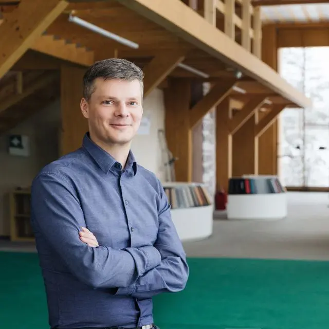 Владелец строительной компании Good Wood: Один строитель в чате написал: «мы тоже исправляем, если это наша прямая вина»
В этом и кроется главная ошибка тех, кто выстраивает сервис - рассказывает Алек... | Сетка — социальная сеть от hh.ru