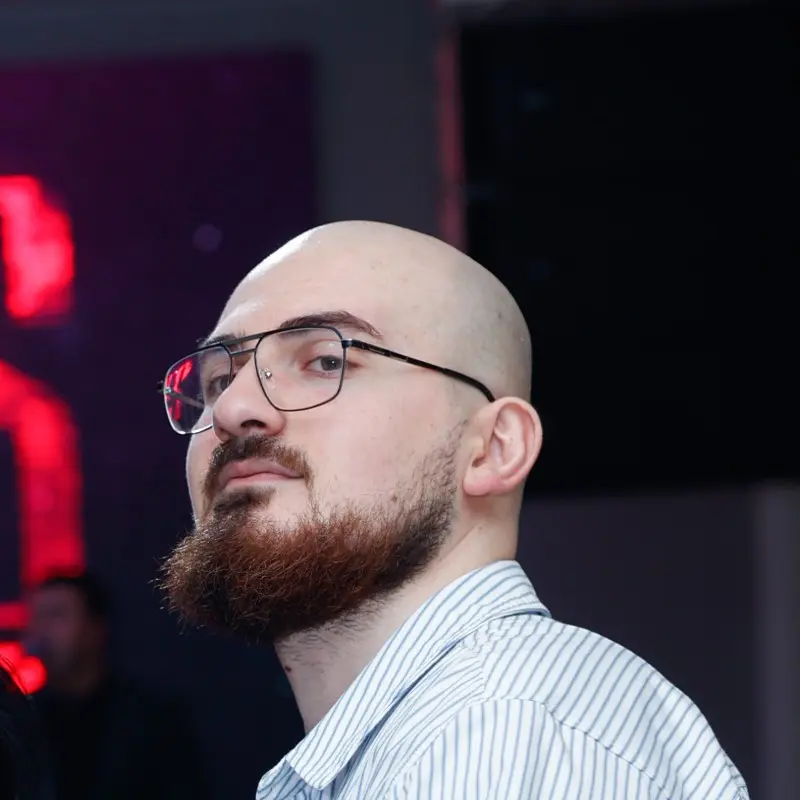 Айк Грачинян