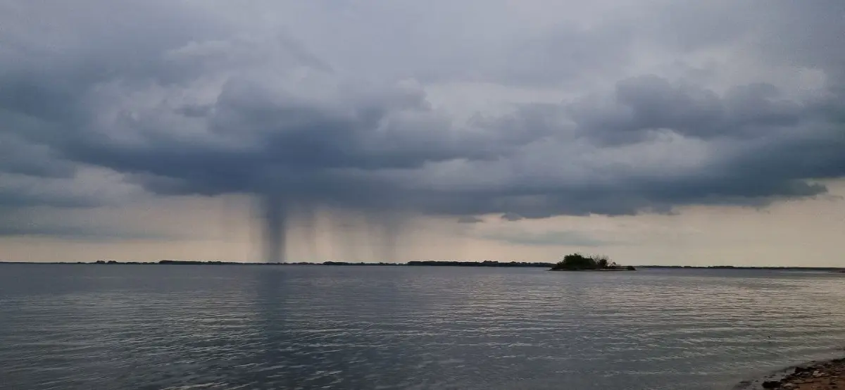 Поймал сотрудника на hh в рабочее время. Знакомая история?😱 | Сетка — социальная сеть от hh.ru