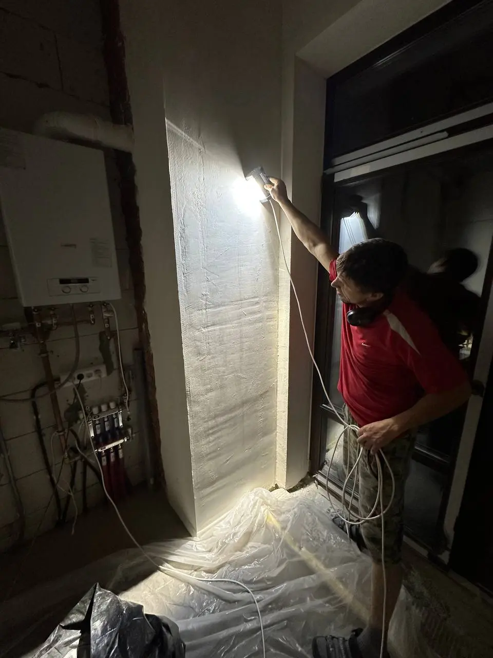 🧱 Как подготовить стены перед нанесением декоративной штукатурки?
Правильная подготовка 50% успеха декоративного покрытия ✨
И требования к стенам зависят от выбранной фактуры | Сетка — социальная сеть от hh.ru