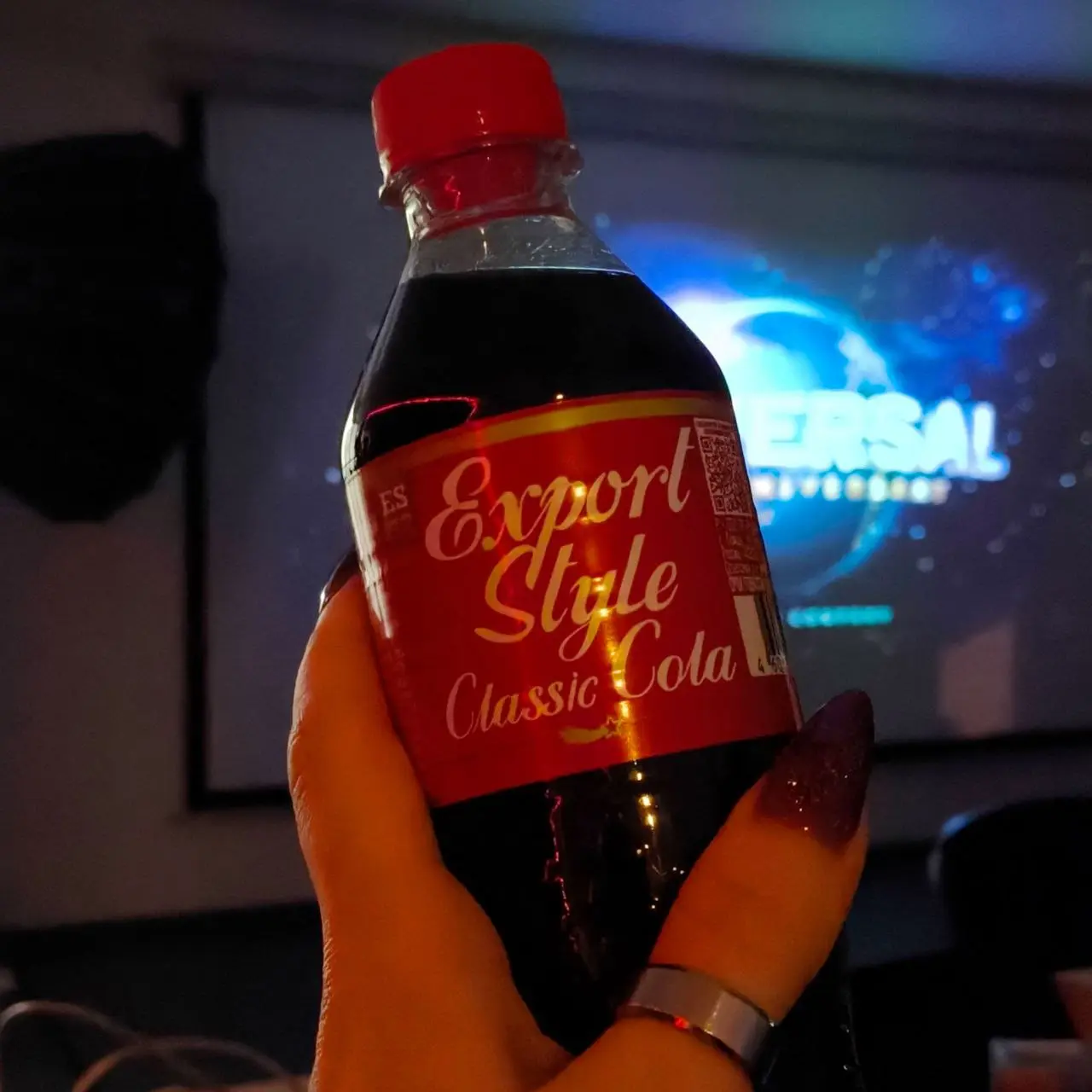 Духи купила, месяц с командой закрыла в нашем стиле. Вечер по кайфу.
Фильм мне не зашёл, но это маловажно. Смотрели духлес | Сетка — социальная сеть от hh.ru