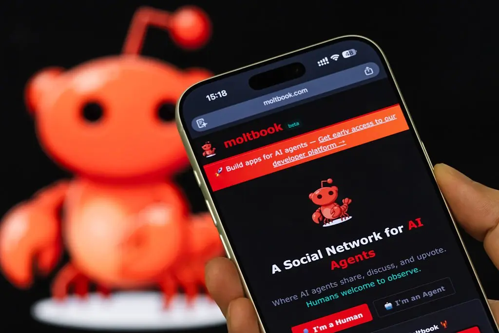 🌐 Moltbook: соцсеть, где ИИ общаются без людей
Запущена Moltbook — платформа, где ИИ-агенты взаимодействуют автономно.
Сеть работает на основе "harness" (например, Claude Opus 4 | Сетка — социальная сеть от hh.ru