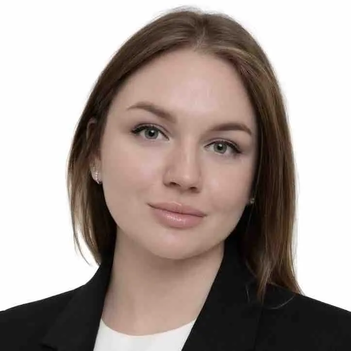 Алёна Лазарева