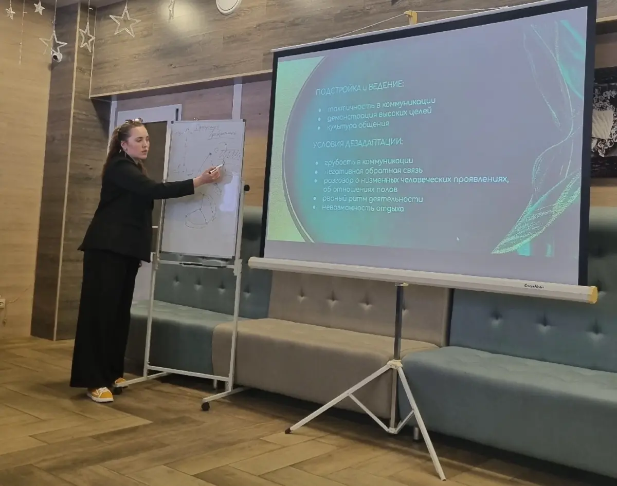 Продажи не растут? Команда выгорает? Стресс стал нормой? Возможно, вы решаете не ту задачу
Многие компании инвестируют в:
- новые CRM,
- скрипты продаж,
- тренинги по тайм-менеджменту…
…но забывают пр... | Сетка — социальная сеть от hh.ru