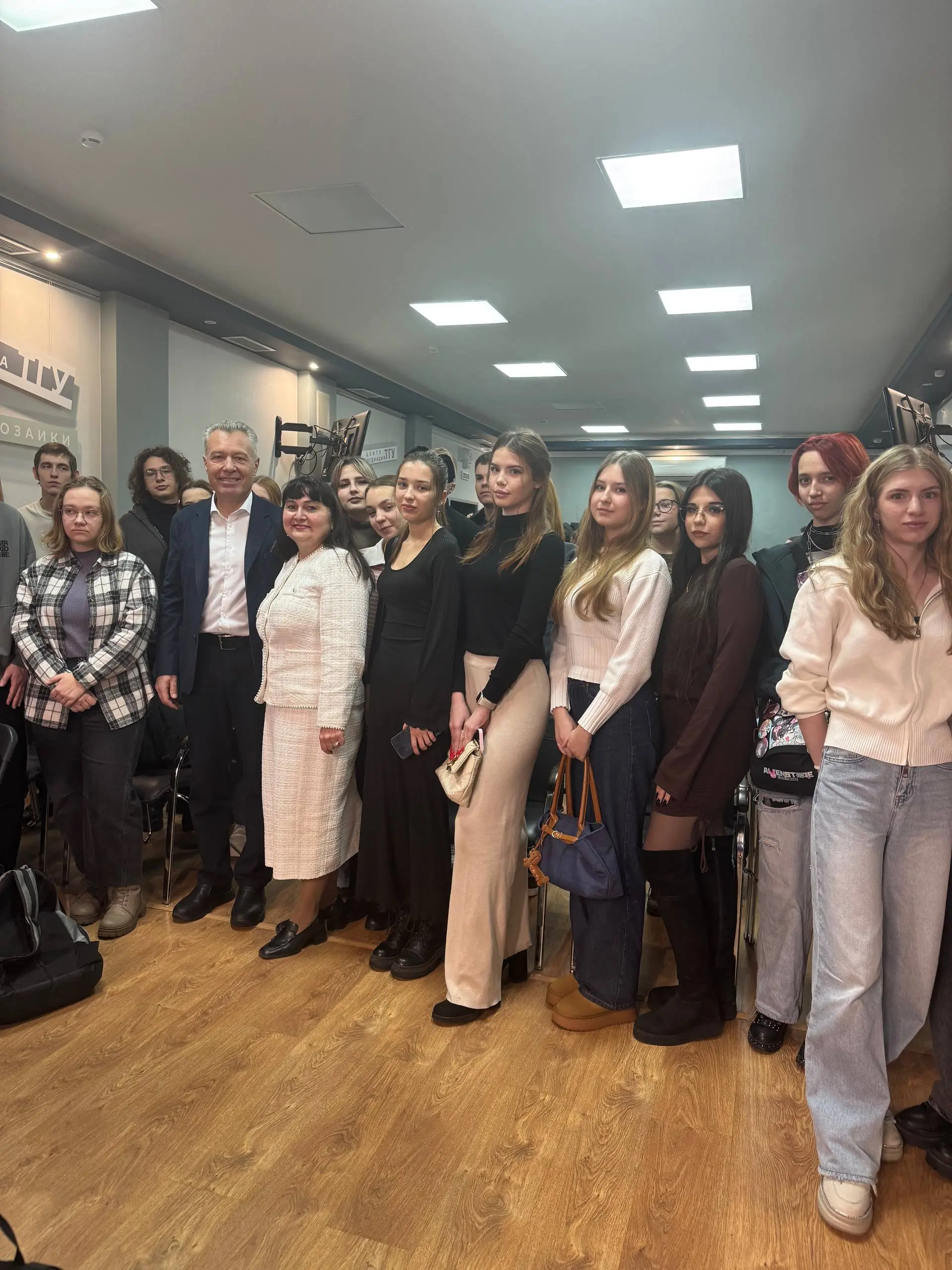 «ИнтерПенсионер» и Тольяттинский госуниверситет подписали генеральное соглашение!
Друзья! Вчера было подписано Генеральное соглашение о стратегическом партнёрстве между нашей компанией и Тольяттинским... | Сетка — социальная сеть от hh.ru