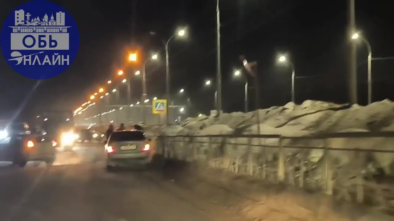 ↗ ДТП на ул. Ломоносова,движение затруднено.
vk.ru
Подробнее на https://vk.com/ob.gorod
#городобь #городобьонлайн #толмачево | Сетка — социальная сеть от hh.ru
