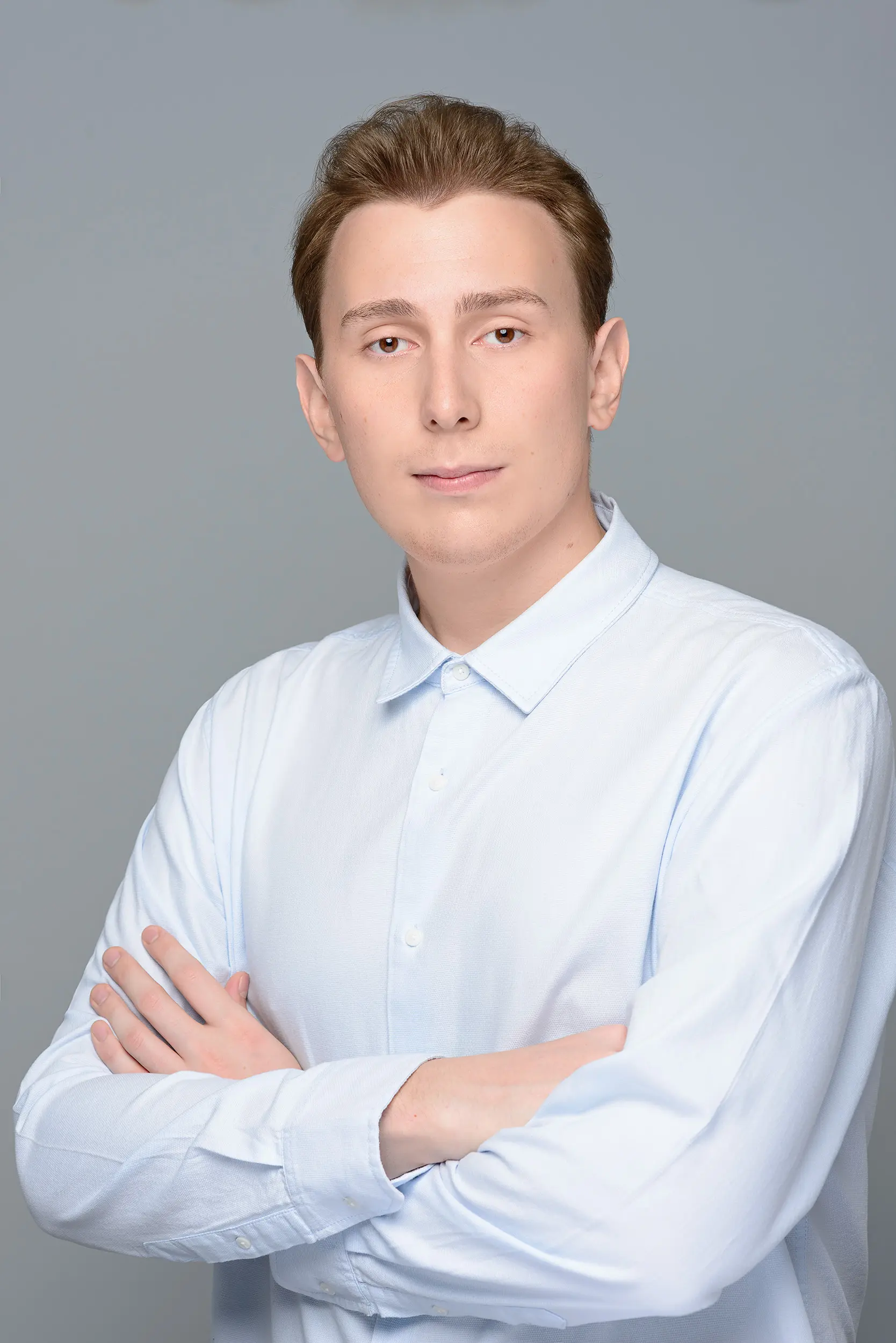 Антон Толоконников
