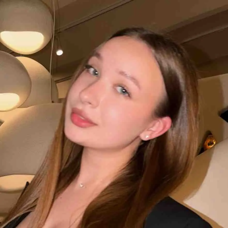 Арина Протасова