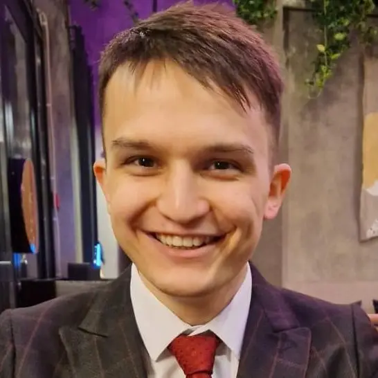 Амирхан Файзиев | Сетка — социальная сеть от hh.ru