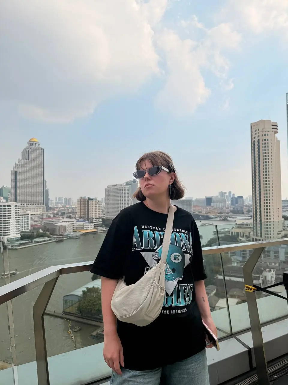 Как получить «люлей» от трех топов и не уволиться (кейс проактивности)
Знаете это чувство, когда летишь к цели на всех парах, хочешь как лучше, а в итоге стоишь в центре корпоративного «обстрела»?
На ... | Сетка — социальная сеть от hh.ru