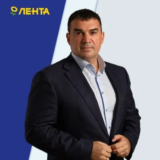 Стратегия и внутренняя кухня Ленты #strategy#branding
Владимир Сорокин дал обстоятельное интервью, в котором рассказал много интересного про стратегию и операционку Ленты
Читаем по ссылке
🔤B&B Strateg... | Сетка — социальная сеть от hh.ru