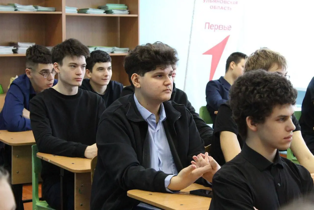 🚀 Январский дайджест событий Клуба «Действуй»
Январь выдался насыщенным! Делимся дайджестом ярких событий, прошедших в регионах в рамках работы Клуба молодых предпринимателей «Действуй»
Чем участники ... | Сетка — социальная сеть от hh.ru