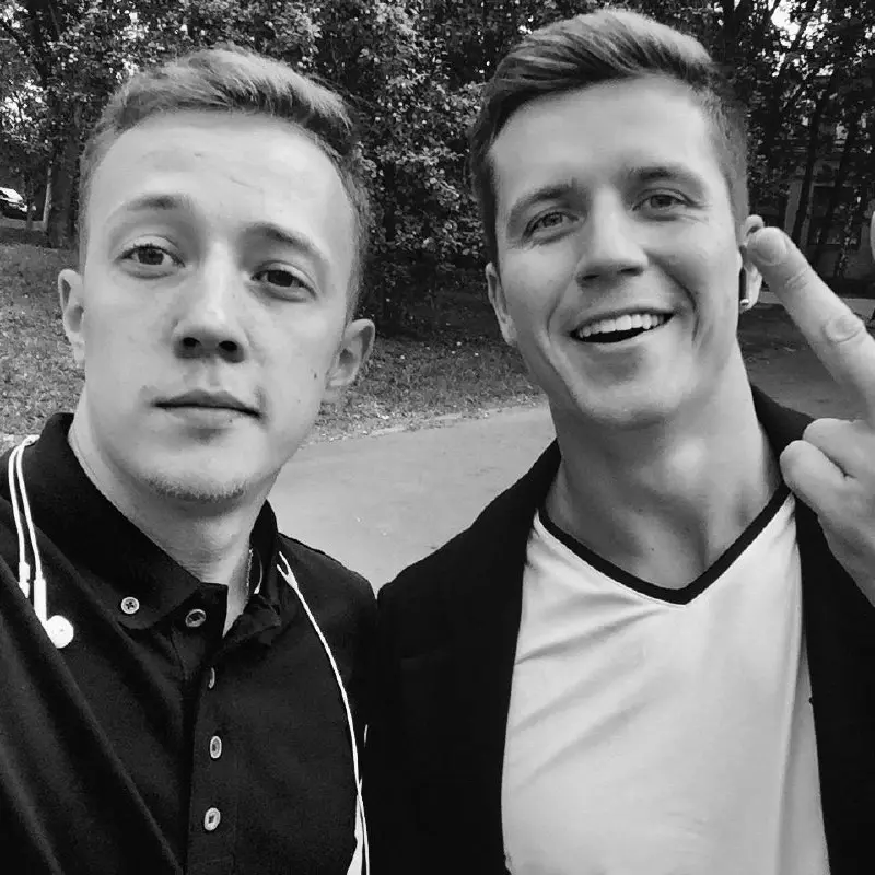 Как киберспорт привел меня туда, где я сейчас
Сейчас в соцсетях активно гуляет челлендж #из2016в2026 и мне стало правда интересно вспомнить, а где я был 10 лет назад?
P.s | Сетка — социальная сеть от hh.ru