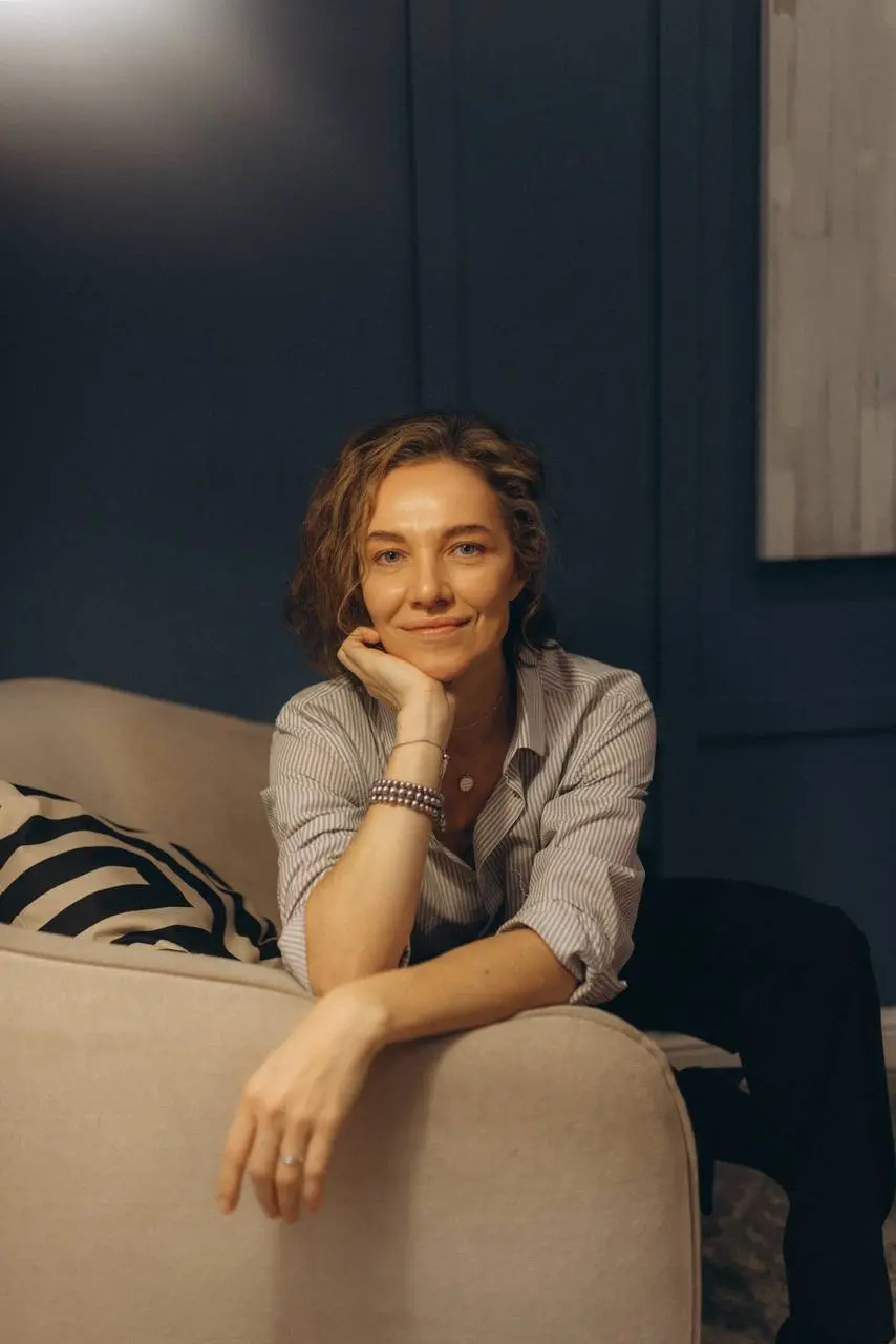 Что для меня по-настоящему ценно?
Видеть радость моих заказчиков и разделять её! Огромное спасибо за эти эмоции. В такие моменты я точно знаю, зачем прилагаю все усилия.
#проектдома | Сетка — социальная сеть от hh.ru