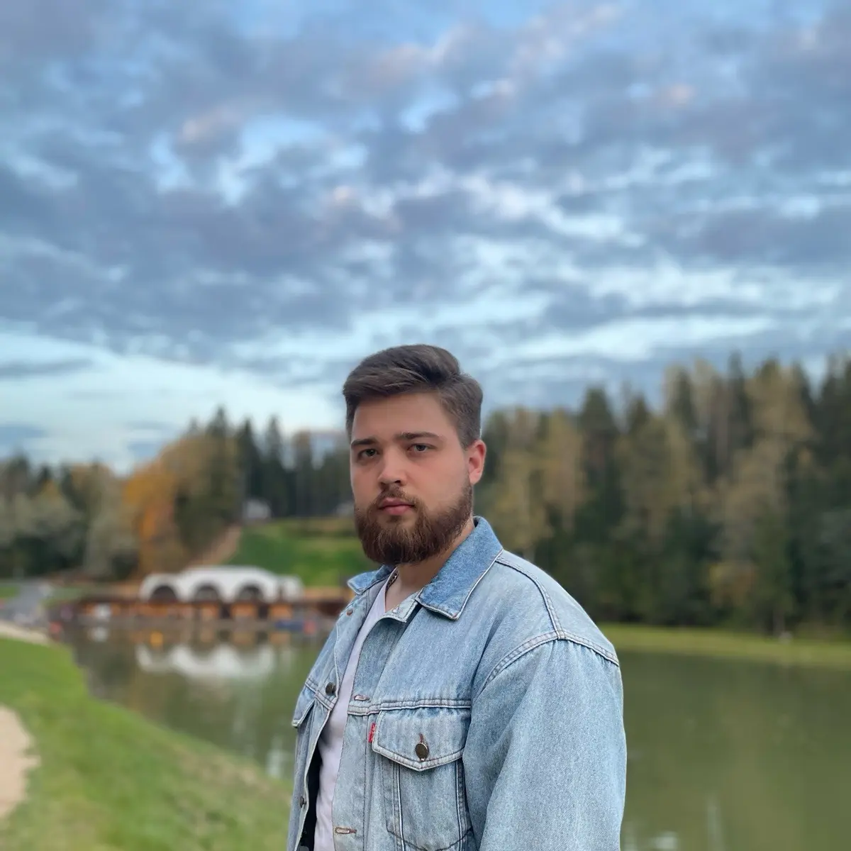 Глеб Богданов