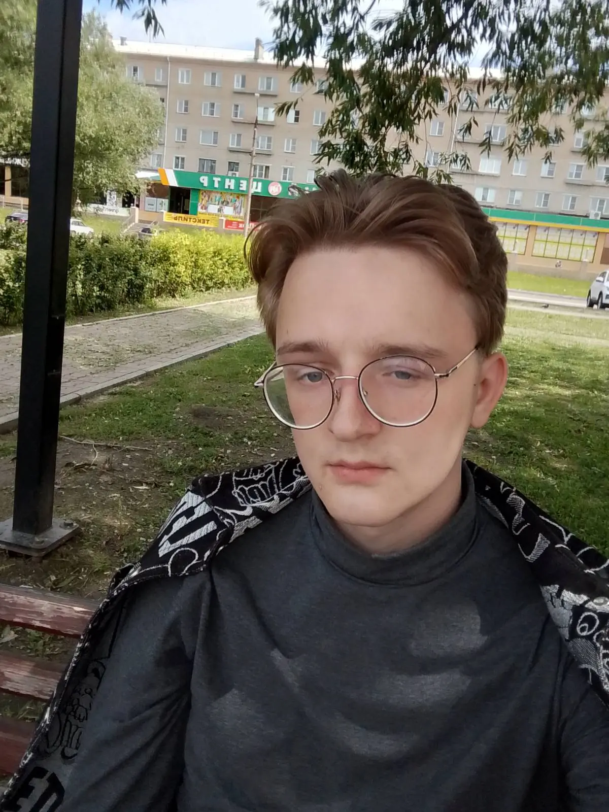 Дмитрий Антонов