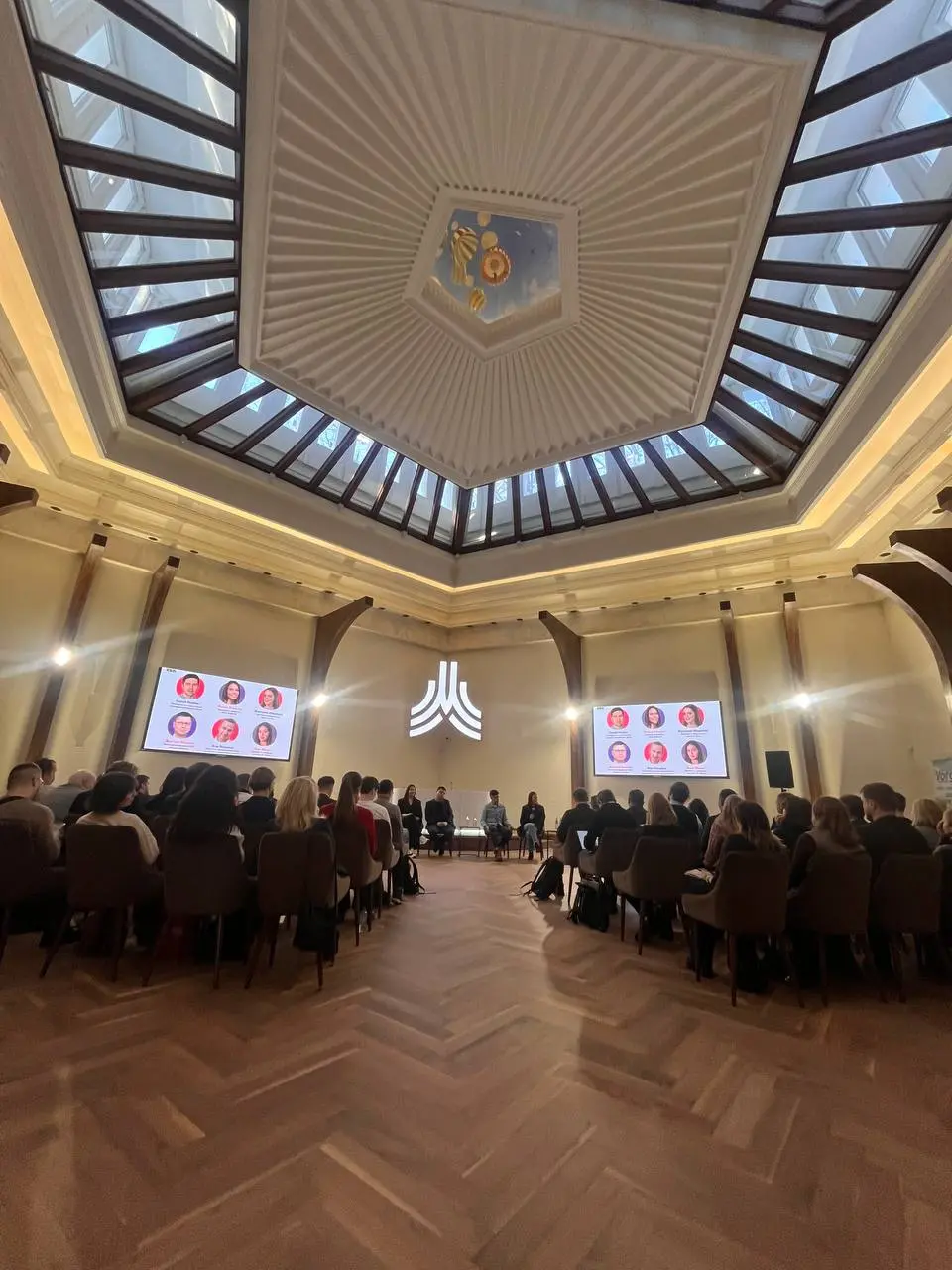 Сегодня прошел первый в этом году бизнес-завтрак организованный холдингом СБК и который был посвящен спонсорству | Сетка — социальная сеть от hh.ru