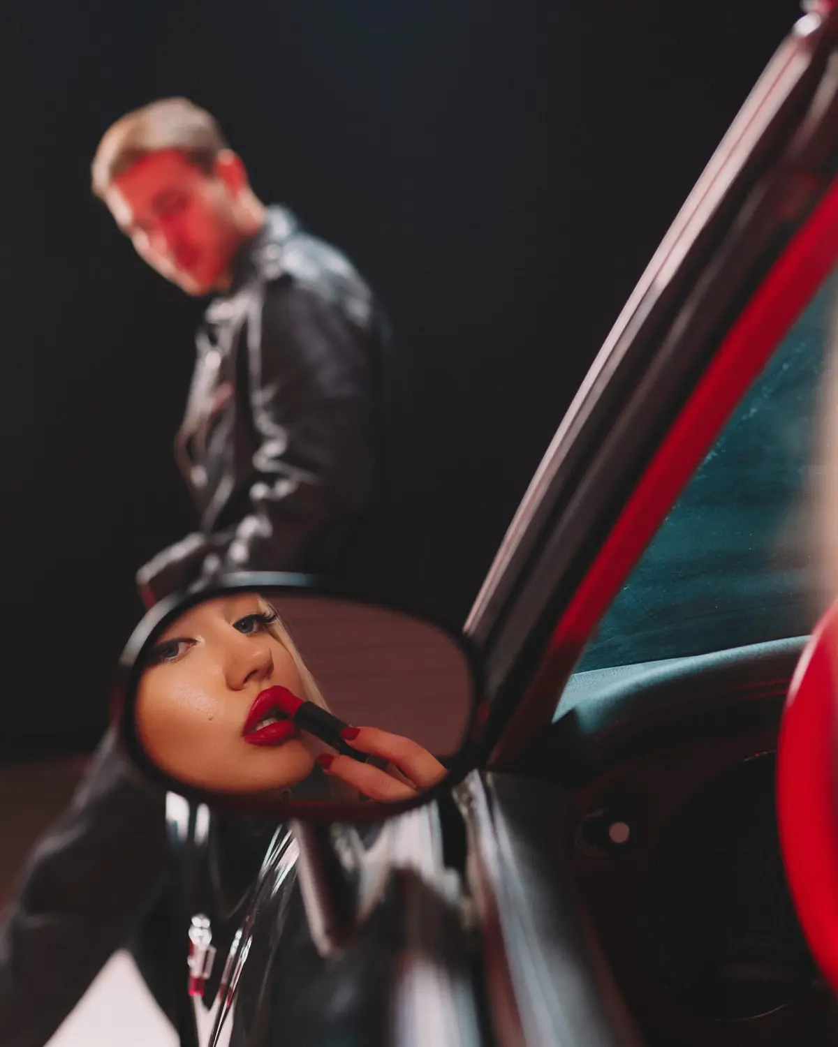 Как всегда меня мучает Алина своими секси нарядами.
Помню когда впервые я снимал (фото можно посмотреть @aksel | Сетка — социальная сеть от hh.ru