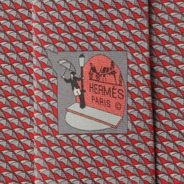 Галстуки Hermès, например
#дизайнобл
Сегодня пятница, а, значит, наступает день дизайна на волнах кртбл /брендинг медиа/
Первые галстуки Hermès появились в 1949 году, а массово вошли в моду в 1950-е | Сетка — социальная сеть от hh.ru