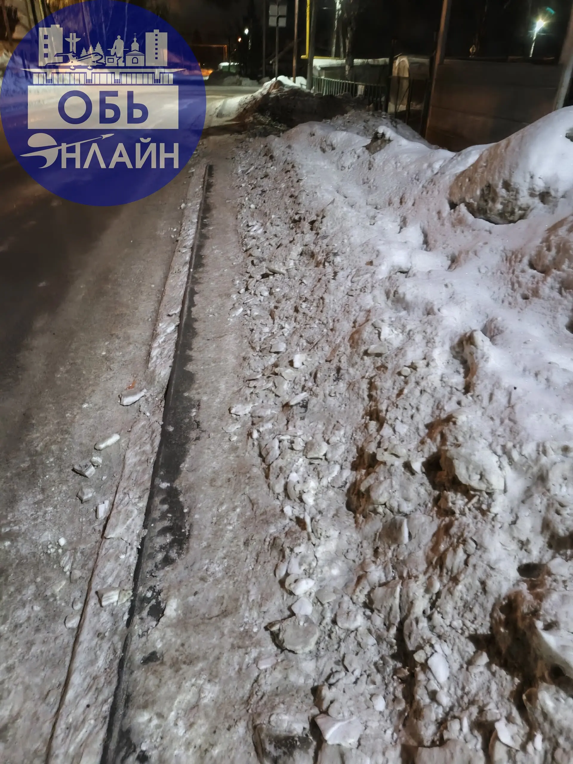 ↗ Добрый день. Прошу очистить тротуар в с. Красноглинном. С двух сторон сделали тротуар и ходить не возможно ! Можно скатиться на проезжую часть! Красным тротура, синим там где узко и не пройти .
vk | Сетка — социальная сеть от hh.ru