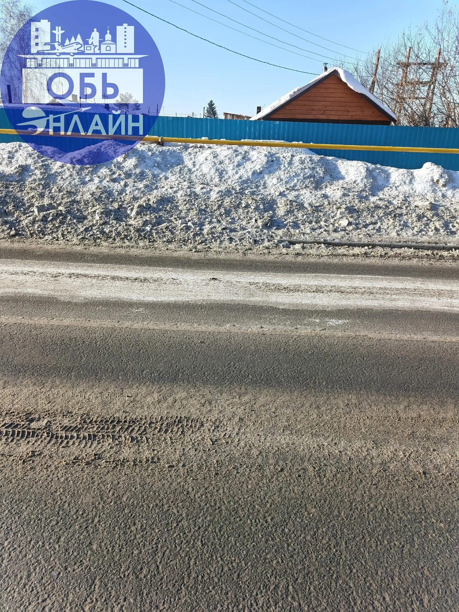 ↗ Добрый день. Прошу очистить тротуар в с. Красноглинном. С двух сторон сделали тротуар и ходить не возможно ! Можно скатиться на проезжую часть! Красным тротура, синим там где узко и не пройти .
vk | Сетка — социальная сеть от hh.ru