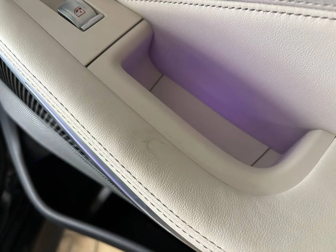 🎯 ИГРА: УГАДАЙ ПРОБЕГ BMW X7
Сегодня был на осмотре BMW X7 👀
Решил устроить интерактив для своих и коллег — такие штуки вы реально любите | Сетка — социальная сеть от hh.ru