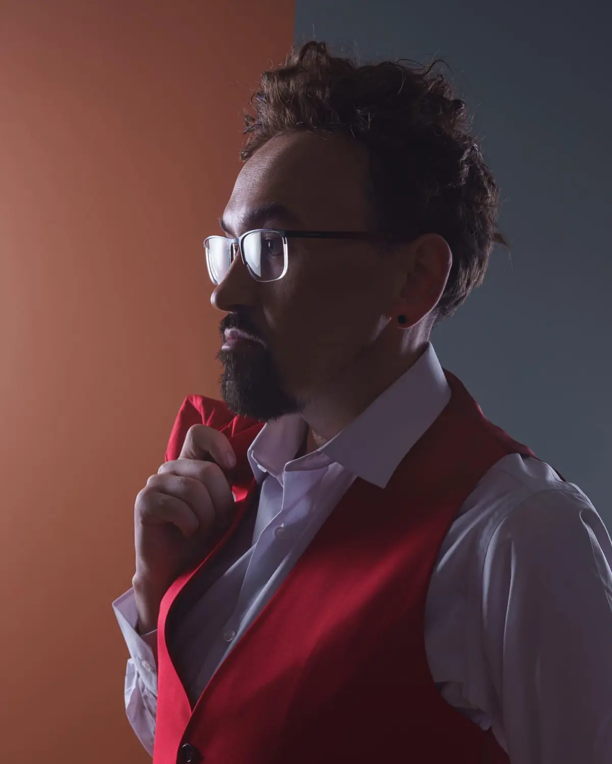 Каким ты представлял себя когда был маленьким ?
Кем ты хотел стать ?
Локация @studio\moscow
#сохрани #лучшеефото
#лучшиефото
#фотодуши
#фотка
#фотообработка
#эстетично #фотография #фотосъёмка
#лайтрум... | Сетка — социальная сеть от hh.ru