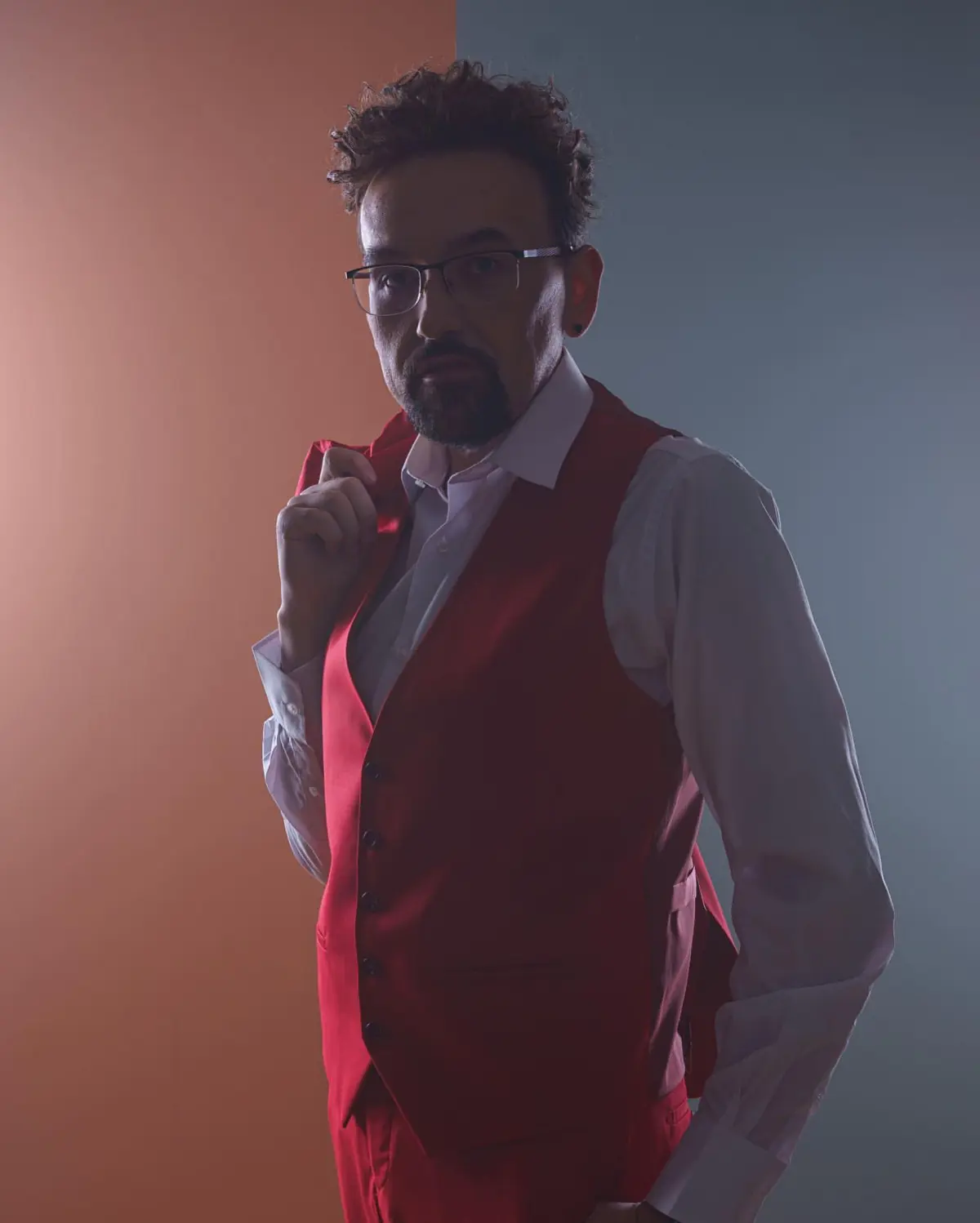 Каким ты представлял себя когда был маленьким ?
Кем ты хотел стать ?
Локация @studio\moscow
#сохрани #лучшеефото
#лучшиефото
#фотодуши
#фотка
#фотообработка
#эстетично #фотография #фотосъёмка
#лайтрум... | Сетка — социальная сеть от hh.ru