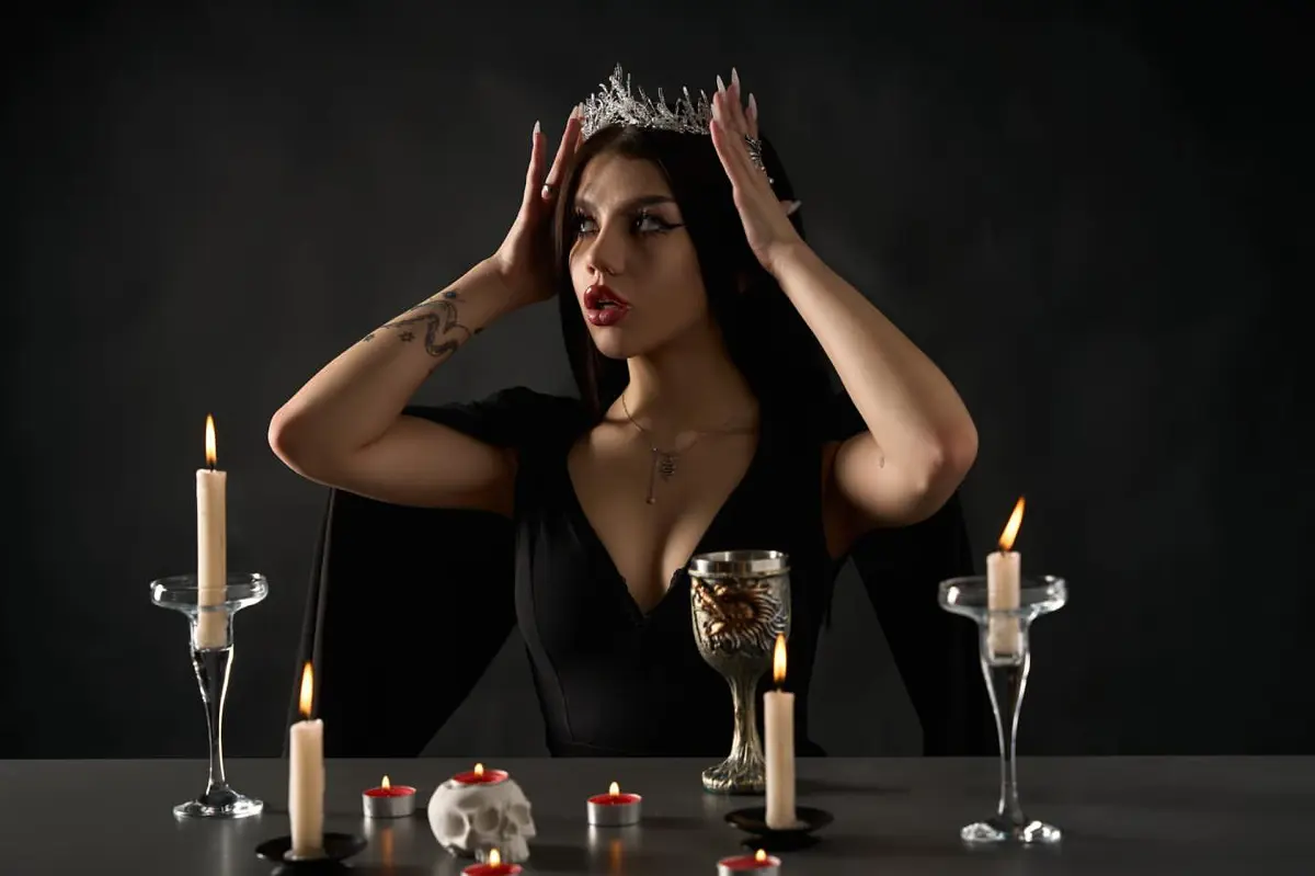 Королева | Сетка — социальная сеть от hh.ru