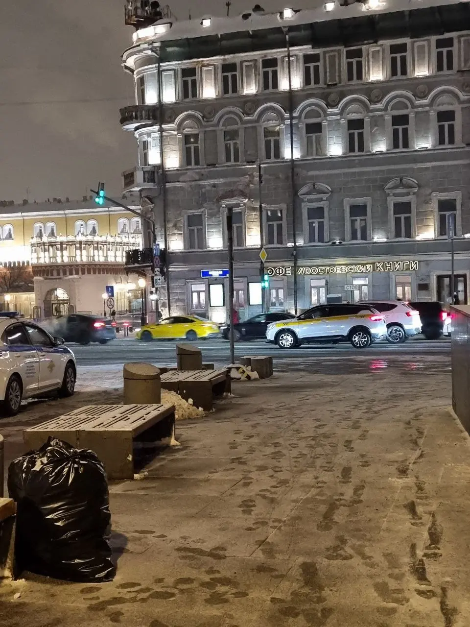 Кадровый вызов: где брать таланты? 💼
Сегодня многие руководители сталкиваются с кадровыми сложностями — от поиска качественных специалистов до ощущения, что на рынке действительно «пусто» | Сетка — социальная сеть от hh.ru