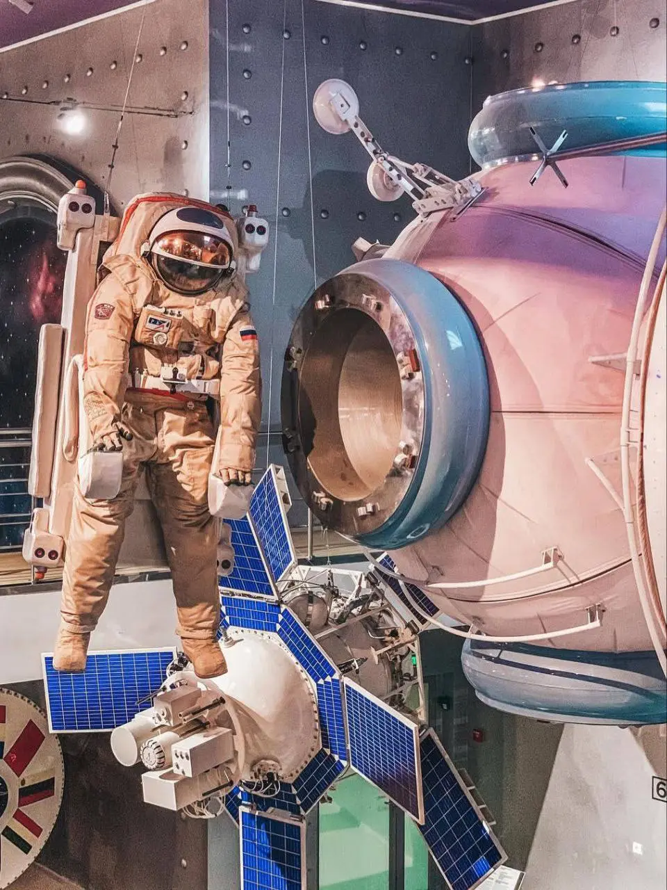 🚀Бесплатное посещение Музея Космонавтики
12 февраля
Вы познакомитесь с историей освоения космоса и увидите первые спутники и станции, скафандры Юрия Гагарина и Алексея Леонова, макеты мировых космодро... | Сетка — социальная сеть от hh.ru