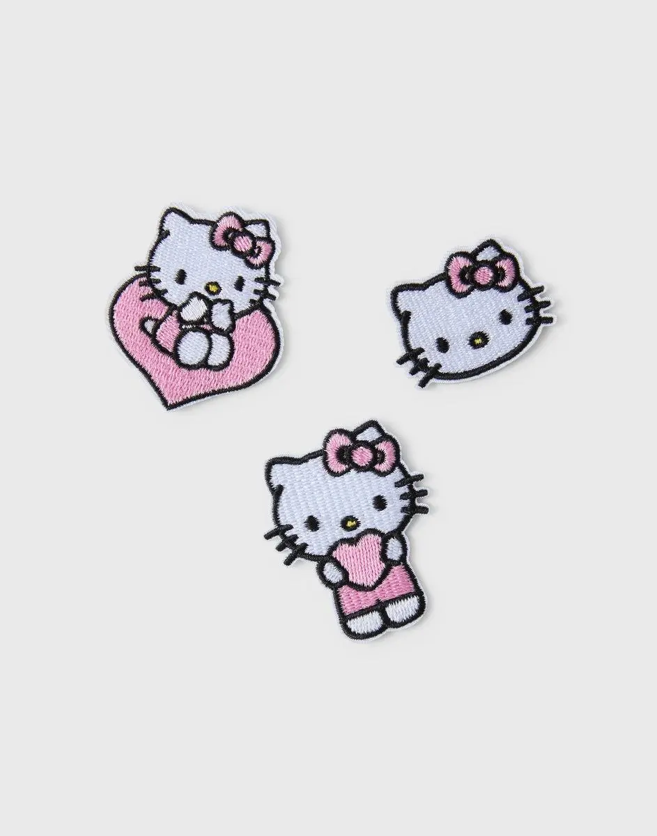 Hello Kitty снова в строю: Gloria Jeans выпустила коллекцию к 14 февраля, с сердечками и кошками.
Есть пижамы для девушек и девочек, подвески, серьги, нашивки, футболки, заколки | Сетка — социальная сеть от hh.ru