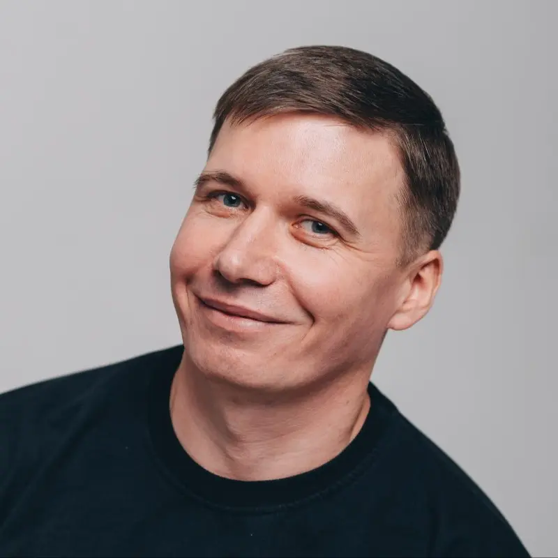 Павел Деревянко