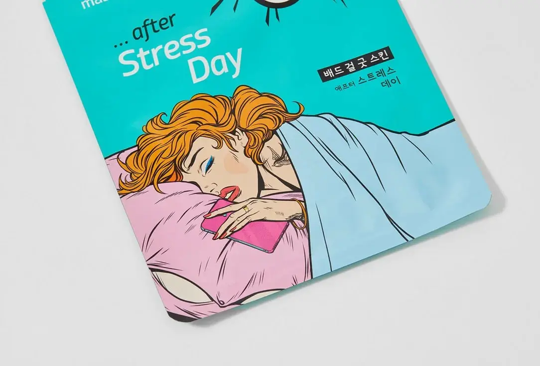 🩷 «Плохая девочка» с хорошей кожей: как упаковка снимает стыд и продаёт заботу
Вчера в Перекрёстке зацепила упаковка корейских масок Consly | Сетка — социальная сеть от hh.ru