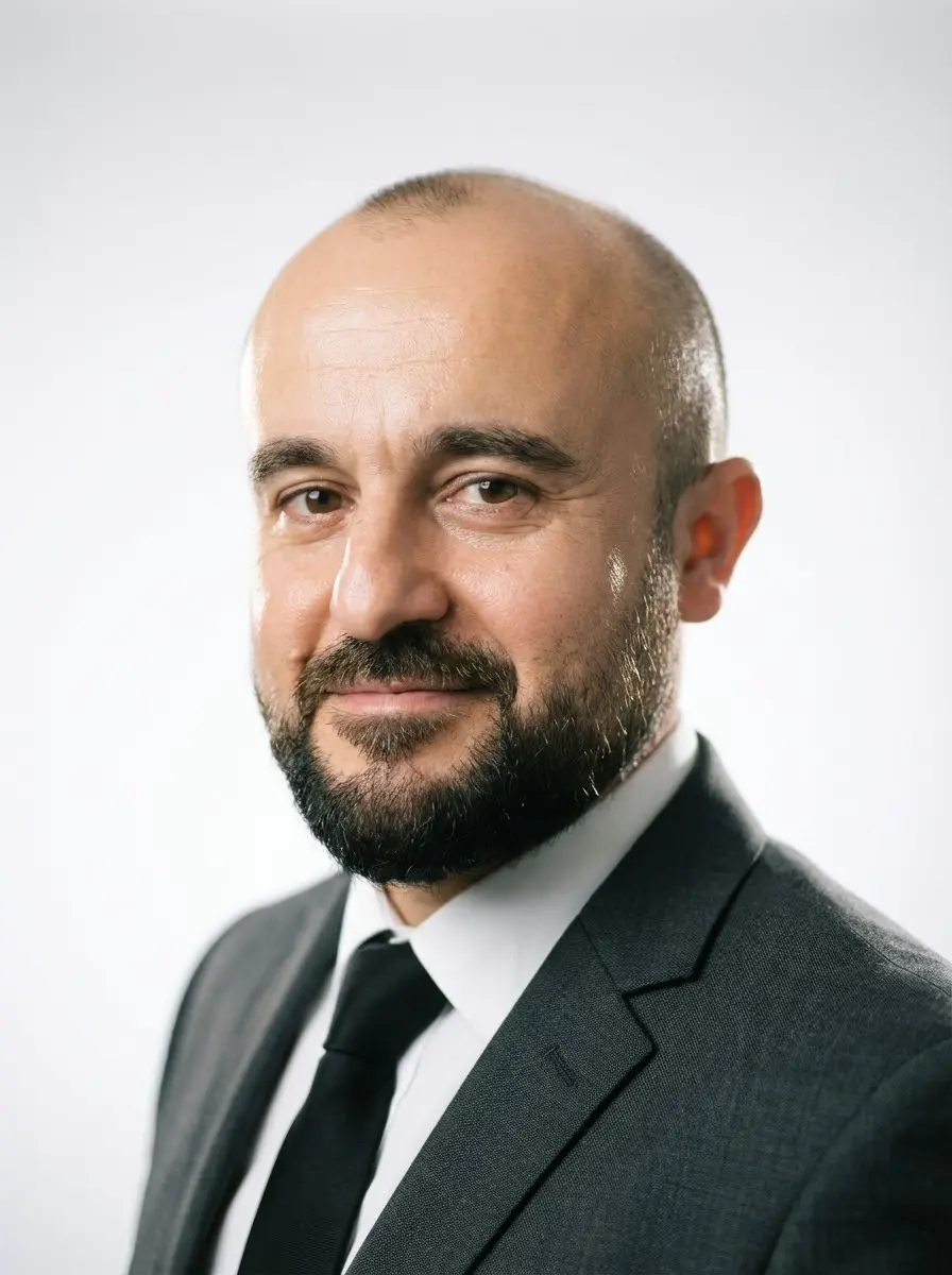 Павел Кустов