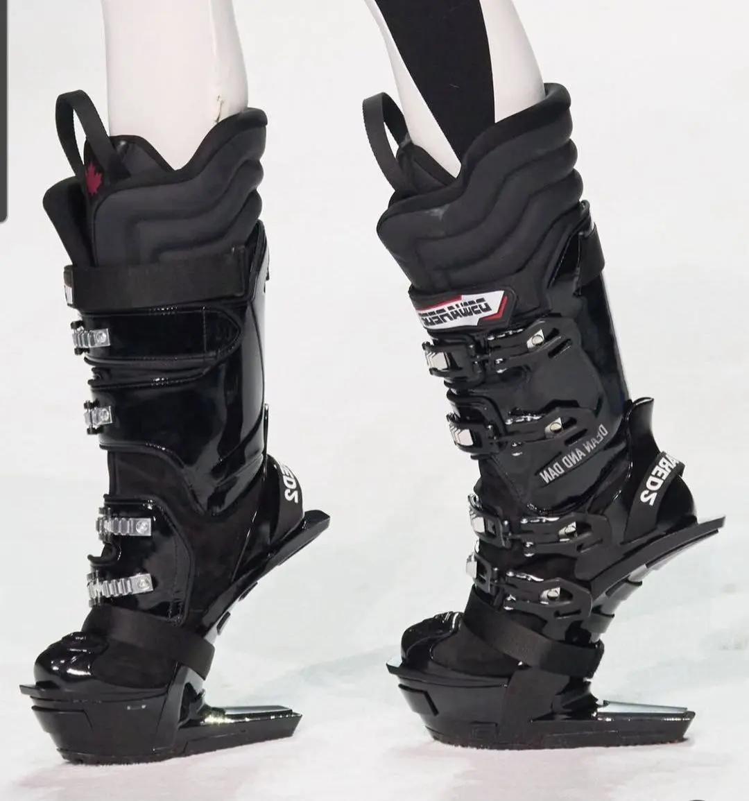 Это DSQUARED² Ski Boots — редкий зверь на склоне 🐆
🎿 Что это вообще за обувь?
DSQUARED² — fashion-бренд с канадскими корнями и итальянским продакшеном | Сетка — социальная сеть от hh.ru