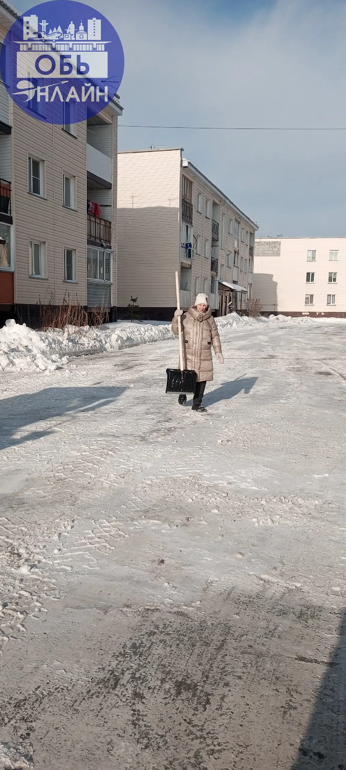 ↗ Уборка на придомовой территории. У. К. Тех. Строй, выполнена по адресу Геодезическая 68/1-68/7. Огромное спасибо Механизатору. Убрал идеально 💯✨. Жители оперативно убрали машины | Сетка — социальная сеть от hh.ru