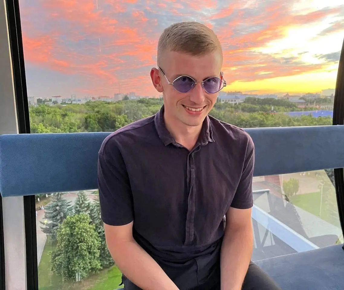 Артём Лесниковский | Сетка — социальная сеть от hh.ru