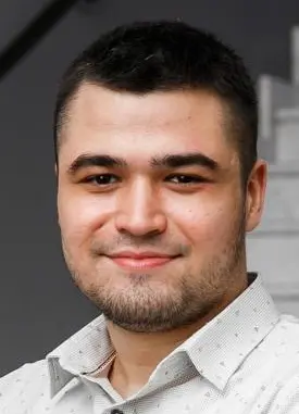 Руслан Аширов