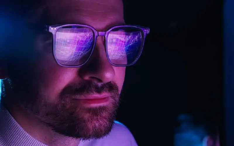 💻 IT-торговля и сделки c Big Data: чем занимается брокер данных
Цифровая экономика превратила данные в самостоятельный товар, вокруг которого формируется новая IT-торговля и целый слой посредников | Сетка — социальная сеть от hh.ru