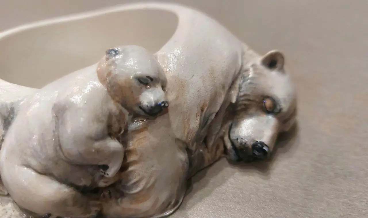 Не просто подставка, а символ заботы и уюта. Ручная работа.
#артлавкачудеса #магазинручнойработы #чудеса #подарки #белыемедведи #подставка #семья | Сетка — социальная сеть от hh.ru