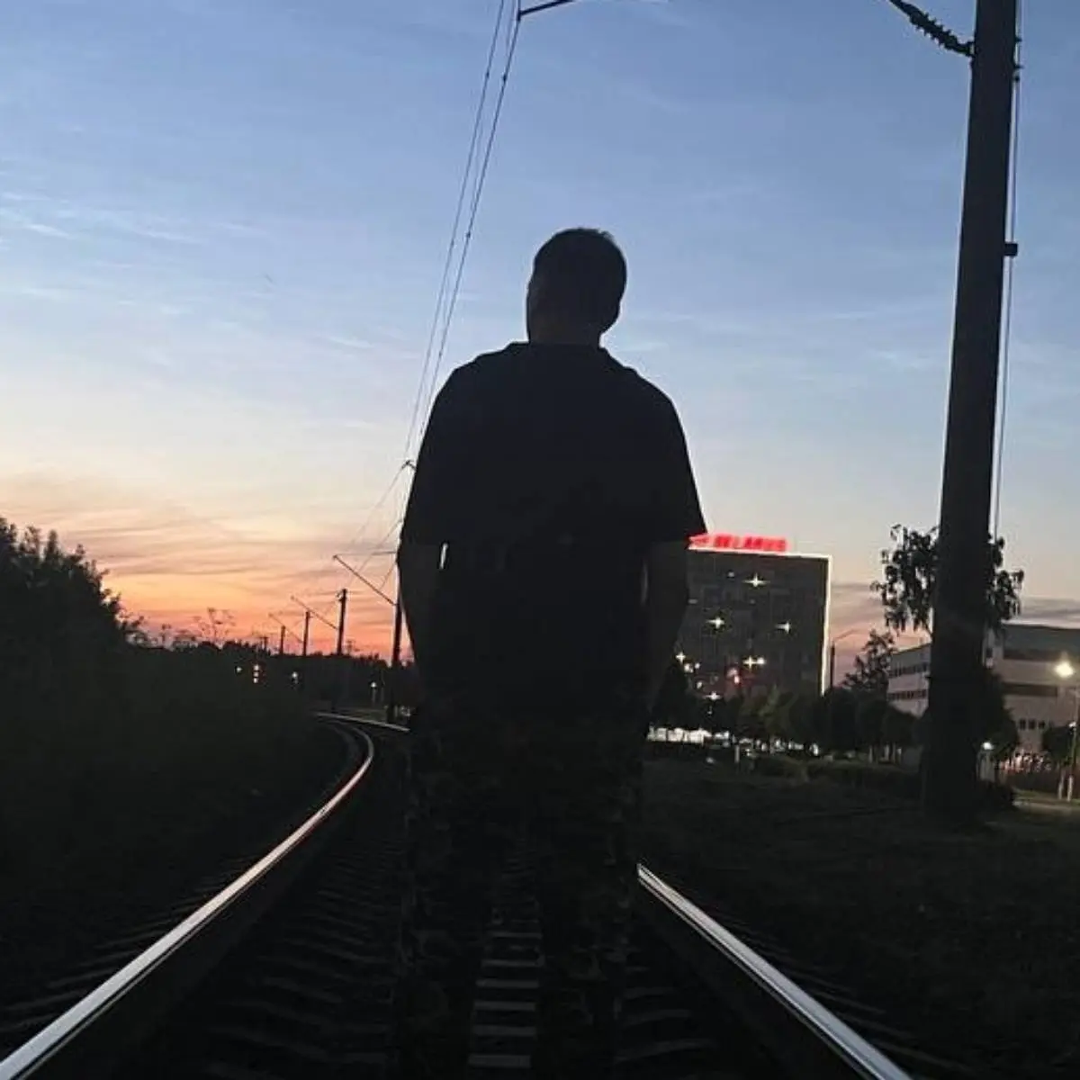 Артём Суховаров