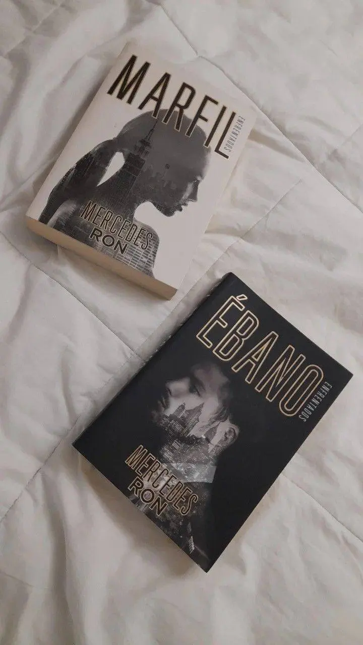 Перед чтением книги стоило проверить стабильность психики
Рейтинг 18+ здесь стоит далеко не из-за постельных сцен | Сетка — социальная сеть от hh.ru