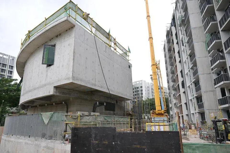 Новости про 3D печать зданий прям кучно пошли
В Сингапуре всего за два дня построен уникальный детский сад с использованием технологии 3D-печати стен
Наружные стены первого этажа выполнены методом тре... | Сетка — социальная сеть от hh.ru