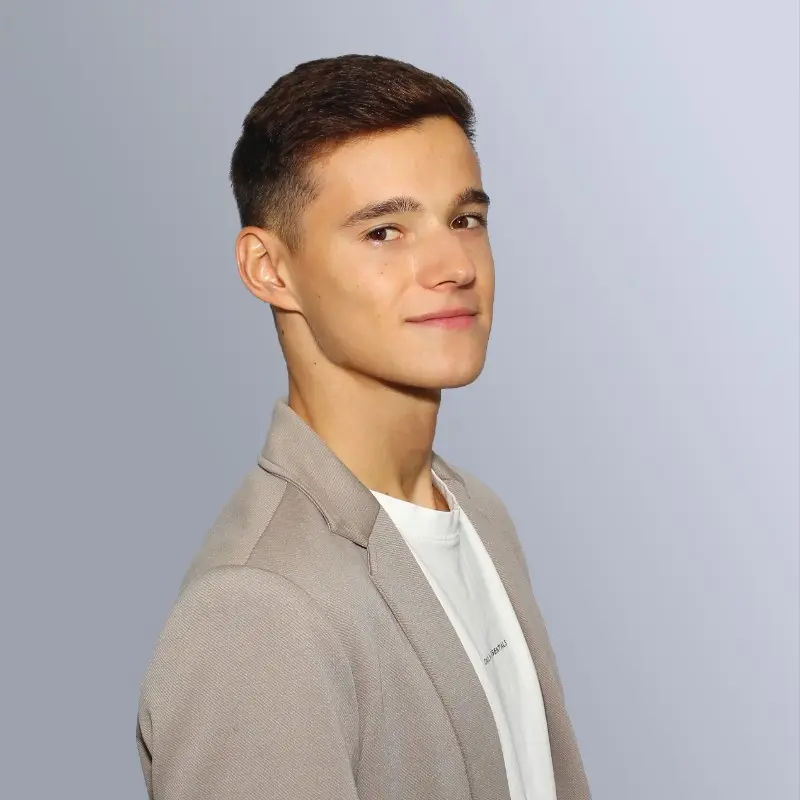 Артем Агеев