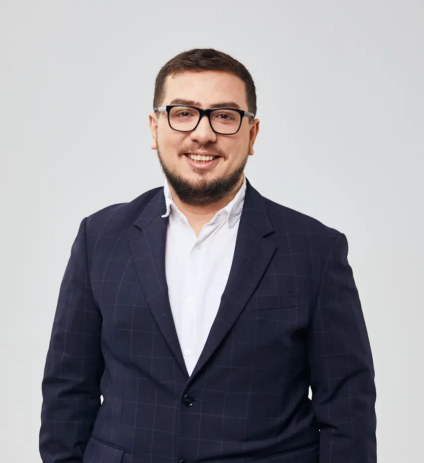Амир Шкежев